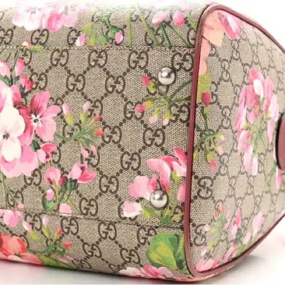 GG Supreme Monogram Blooms Medium Boston Beige Multicolor Dry Rose - Picture 7 of 8